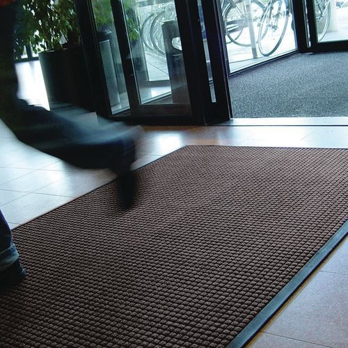 Tapis intérieur absorbant 166 Guzzler™ 120x300x10.5mm anthracite - Image 2