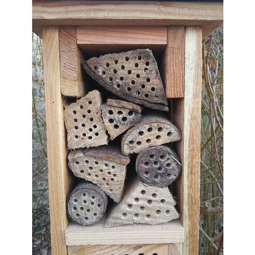 Tour hôtel à insectes toiture plate 125 cm - Image 2