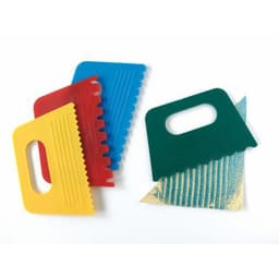 Lot de 4 peignes à cran en plastique rigide - Image principale