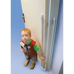 Protection totale anti-pince doigts pour ouverture de porte à 90 ° vers l’extérieur - Image principale