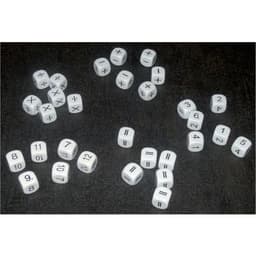 Assortiment de 30 dés éducatifs chiffres - Image principale