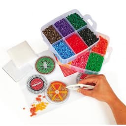 Atelier avec bac de rangement perles à chauffer Perlou - Image 3