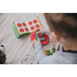 Le festin des chenilles - Image 2